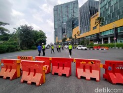 Rangkaian Foto Pengamanan di Bundaran Waru Jelang Demo Sopir Truk