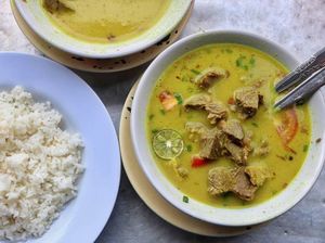 Slurrp! Gurihnya 5 Soto Kuning di Bogor, Ada yang Eksis 32 Tahun Slurrp! Gurihnya 5 Soto Kuning di Bogor, Ada yang Eksis 32 Tahun