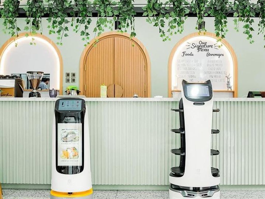 Selain Instagramable Restoran Ini Dilayani Oleh Robot Unik
