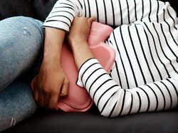 12 Obat Sakit Perut Alami, Aman dan Cepat Redakan Nyeri