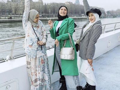 Bestie, 7 Foto Shandy Purnamasari, Ririe Fairuz dan Mommy ASF di Paris