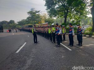 6 Exit Tol Ini Jadi Titik Kumpul Ribuan Sopir Truk Protes Odol