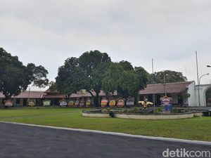 Gibran Beberkan Alasan Ngunduh Mantu Kaesang - Erina di Pura Mangkunegaran Gibran Beberkan Alasan Ngunduh Mantu Kaesang - Erina di Pura Mangkunegaran