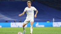 4. Toni Kroos – £307,000 (Rp 5,8 miliar) per pekan. Foto: (Getty Images)