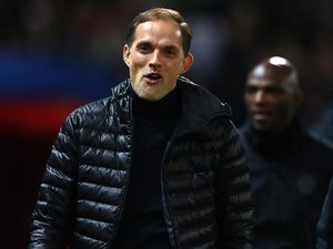 Chelsea Lagi Serba Tanda Tanya, MU Coba Goda Tuchel Saja!