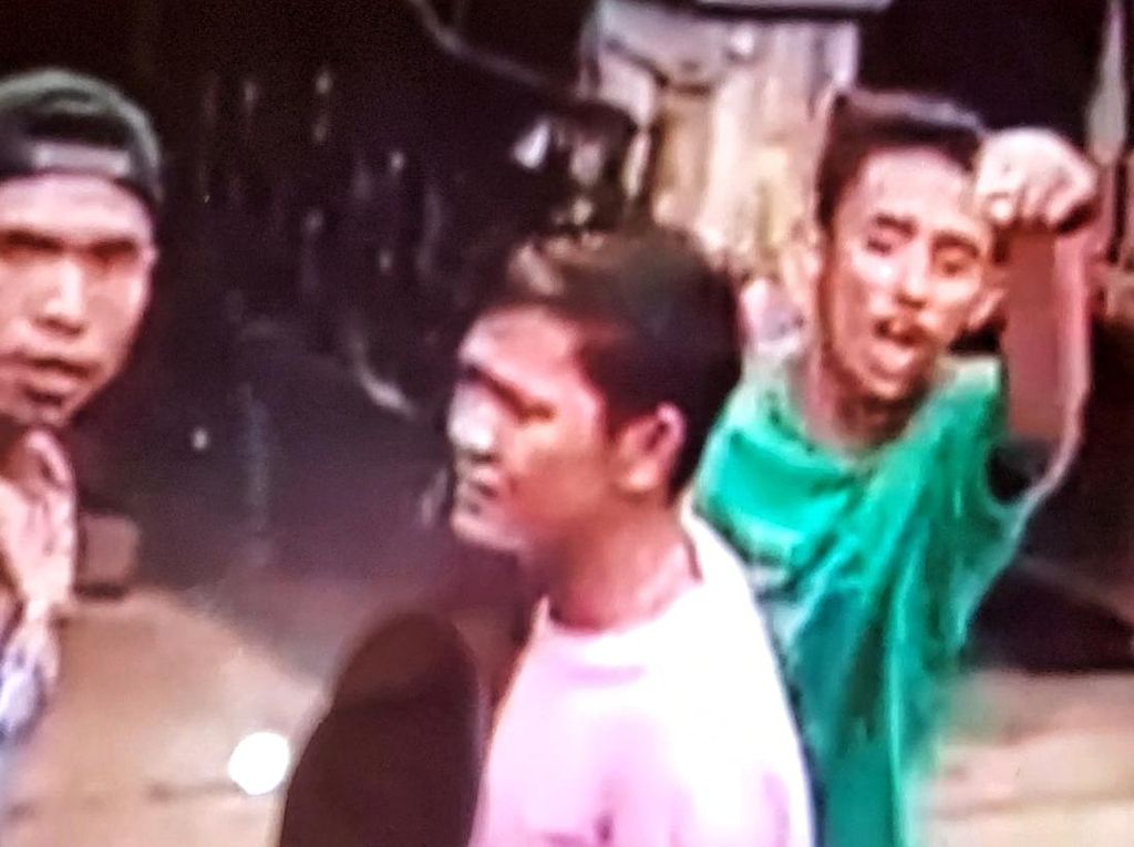 Viral Aksi Bang Jago Bogem Sopir Truk di Sukabumi