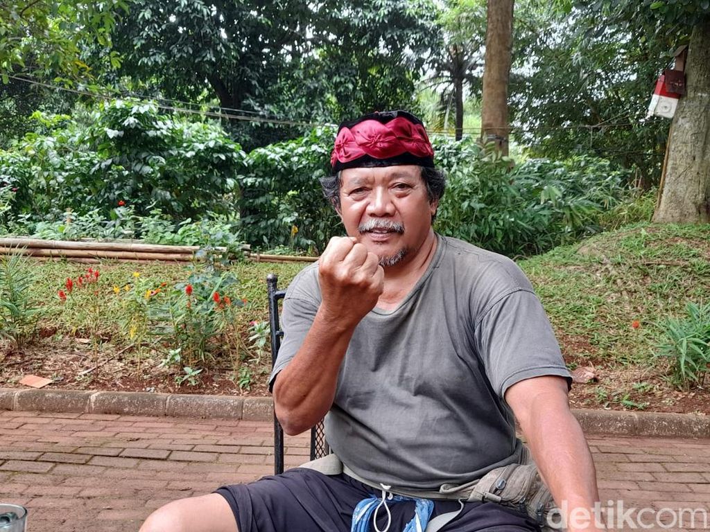 Babeh Idin, Jawara Penjaga Kali Pesanggrahan Babeh Idin, Jawara Penjaga Kali Pesanggrahan