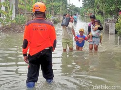 Banjir Meluas ke 16 Desa di Jombang, Rendam 3.444 Rumah-702 Hektare Sawah