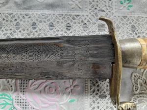 Kisah Sang Pandai Besi Piawai dan Kesan Kolektor