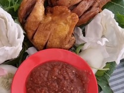 Wow! Segini Harga Pecel Ayam di Papua Tanpa Nasi