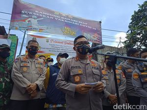 Kapolda Metro Jaya: Penganiaya Ade Armando Massa Non-mahasiswa Kapolda Metro Jaya: Penganiaya Ade Armando Massa Non-mahasiswa