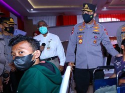 Vaksinasi Digas Jelang Ramadan, Kapolri di Klaten: Mobilitas Tinggi!