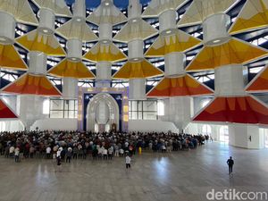 Masjid 99 Kubah Resmi Dibuka, Gubernur Sulsel Umumkan 4 Imam-2 Muazin Masjid 99 Kubah Resmi Dibuka, Gubernur Sulsel Umumkan 4 Imam-2 Muazin