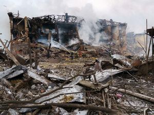 Pabrik Sepatu di Dnipro Ukraina Hancur Dirudal Rusia