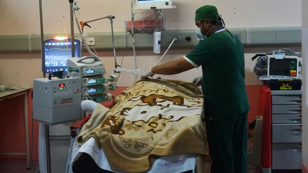 Korban Ledakan Sumur Minyak Dirawat di RSU Zainal Abidin Aceh