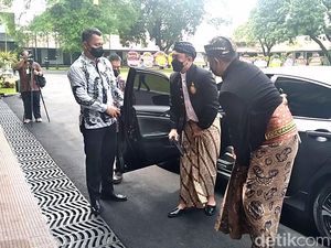 Raja Keraton Solo, Jogja dan Pakualaman Hadiri Jumenengan Mangkunegoro X Raja Keraton Solo, Jogja dan Pakualaman Hadiri Jumenengan Mangkunegoro X
