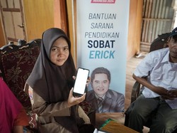 Relawan Erick Thohir Bagikan Sembako-Smartphone di Sulsel