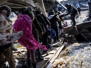 Ukraina Tuntut Pembebasan Wali Kota Melitopol yang Ditahan Rusia