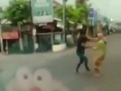 Viral Waria Adu Jotos dengan Pria di Jalanan Jember Ternyata Gangguan Jiwa