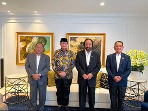 Gubernur Banten Wahidin Halim Bertemu Surya Paloh, Bahas Apa? Gubernur Banten Wahidin Halim Bertemu Surya Paloh, Bahas Apa?