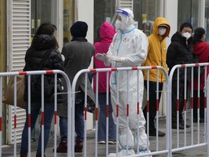 Strategi China Lawan Gempuran Omicron Siluman