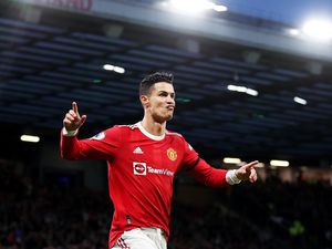 Lloris: Sulit Kendalikan Ronaldo Lloris: Sulit Kendalikan Ronaldo