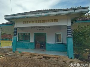 Kisah Desa Terpencil Karimunjawa Baru Punya Internet Sebulan Lalu Kisah Desa Terpencil Karimunjawa Baru Punya Internet Sebulan Lalu