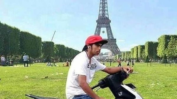 7 Foto Kocak Netizen Halu saat Berlibur ke Paris Ini Bikin Ketawa Geli