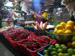 Hari Pertama Puasa, Ini Deretan Sembako yang Harganya Naik