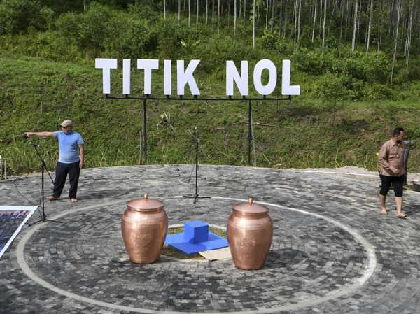 Melihat Persiapan Ritual Kendi Nusantara di Titik Nol IKN