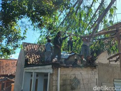 Belasan Rumah di Kabupaten Bandung Rusak Diamuk Puting Beliung
