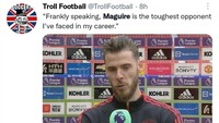 Sebagai kiper MU, David De Gea disebut mengatakan lawan terberat bukan pemain lain, melainkan rekannya sendiri, yakni Harry Maguire, yang kerap merepotkan. (Foto: Twitter @TrollFootball)