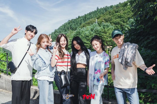 Potret kebersamaan host Sixth Sense 2/ Foto: instagram.com/6_s_e_n_s_e Potret kebersamaan host Sixth Sense 2