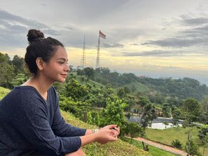 Sahila Hisyam Jadi Model Video Klip Lagi Setelah 6 Tahun Vakum