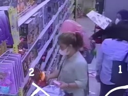 Viral Komplotan Copet Gasak Dompet di Mal Bogor, Aksinya Terekam CCTV