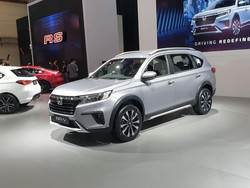 Rekor Penjualan Mobil Maret 2022, Hampir 100 Ribu Unit