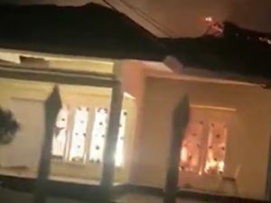 Detik-detik Rumah Dinas Wagub Jambi Kebakaran