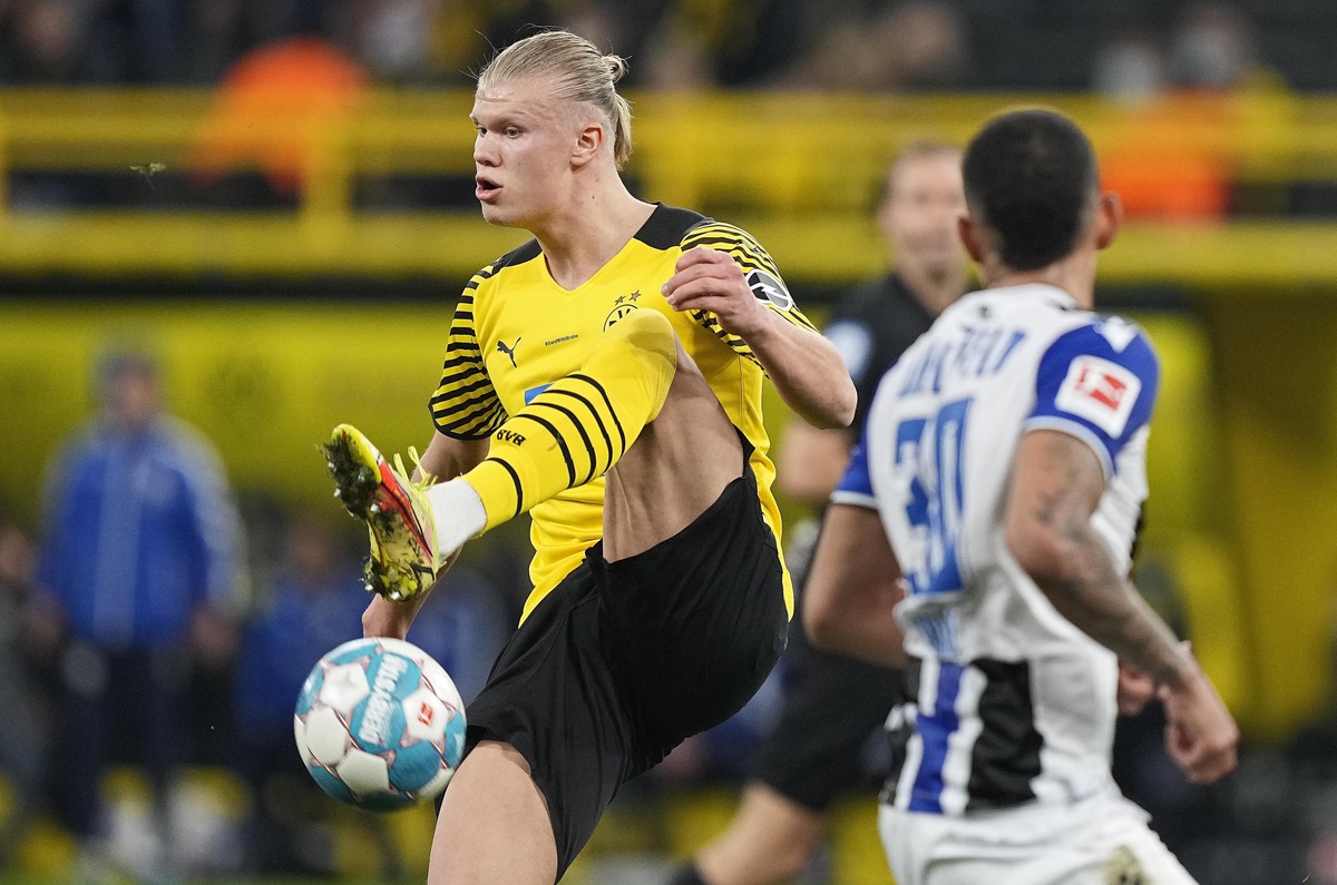 Borussia Dortmund menang tipis atas tamunya, Arminia Bielefeld 1-0. Erling Haaland comeback. (Foto: AP/Martin Meissner)