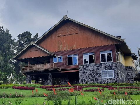 Guest House peninggalan Meneer Belanda di lereng Gunung Raung Bondowoso