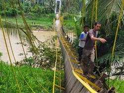 Jembatan Gantung di Bireuen Putus Saat Warga-Polisi Lagi Cari Orang Hilang