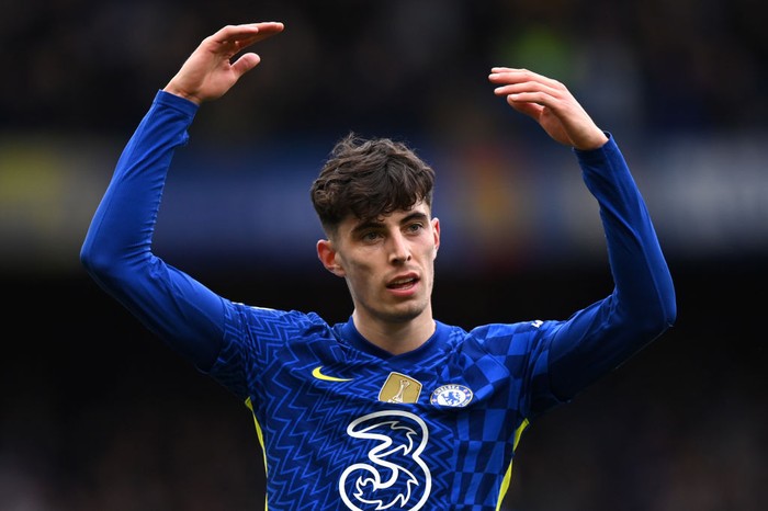 LONDON, ENGLAND - MARCH 13: Kai Havertz of Chelsea celebrates after scoring their sides first goal during the Premier League match between Chelsea and Newcastle United at Stamford Bridge on March 13, 2022 in London, England. (Photo by Justin Setterfield/Getty Images)