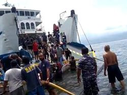 Mati Mesin, KMP Tiga Anugrah Kandas di Perairan Gilimanuk Bali Mati Mesin, KMP Tiga Anugrah Kandas di Perairan Gilimanuk Bali