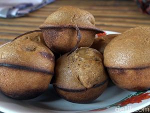 Lembutnya Kue Bolu Paranggi Khas Suku Mandar Lembutnya Kue Bolu Paranggi Khas Suku Mandar