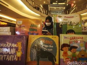 Kutu Buku! Di Sini Ada Diskon Besar-Besaran Nih Kutu Buku! Di Sini Ada Diskon Besar-Besaran Nih