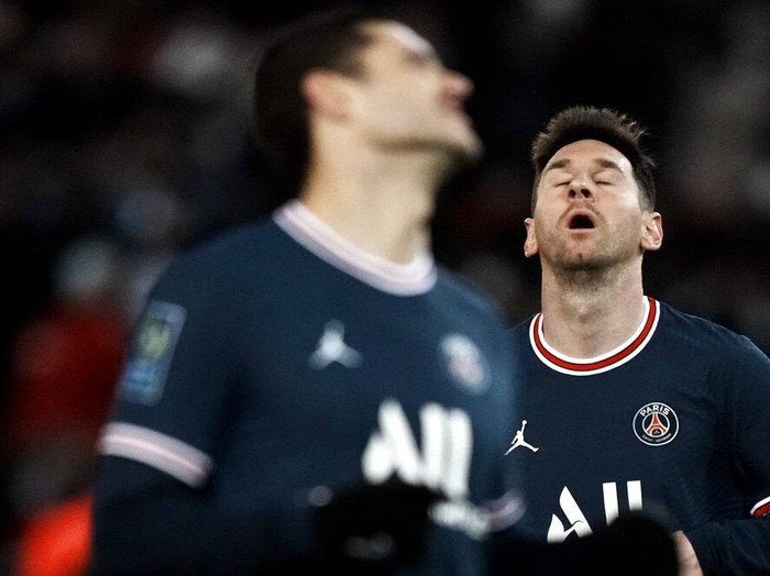 PSG's Lionel Messi makes an attempt to score during the French League One soccer match between Paris Saint-Germain and Bordeaux at the Parc des Princes stadium in Paris, France, Sunday, March 13, 2022. (AP Photo/Thibault Camus)