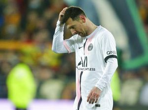 Messi dan Romantisme Tiang Gawang