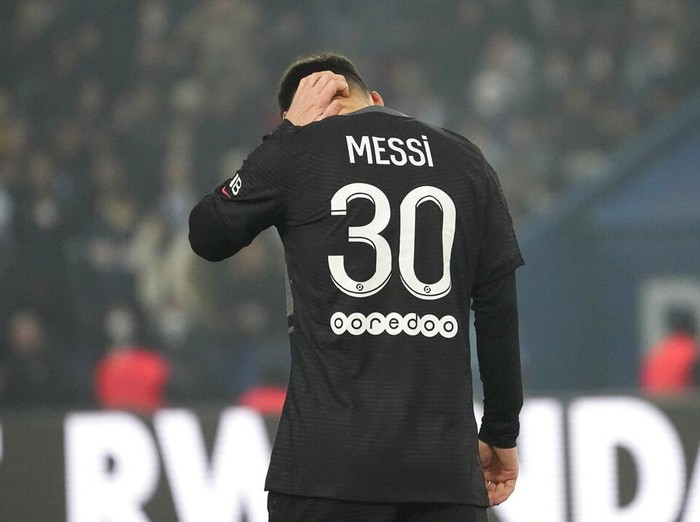 PSG's Lionel Messi makes an attempt to score during the French League One soccer match between Paris Saint-Germain and Bordeaux at the Parc des Princes stadium in Paris, France, Sunday, March 13, 2022. (AP Photo/Thibault Camus)