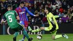 Lihat Pesta Golnya Barcelona Saat Lumat Osasuna di Camp Nou