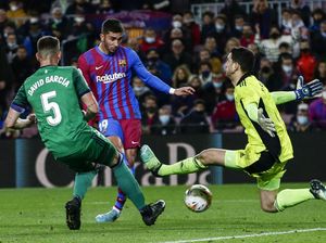 Lihat Pesta Golnya Barcelona Saat Lumat Osasuna di Camp Nou
