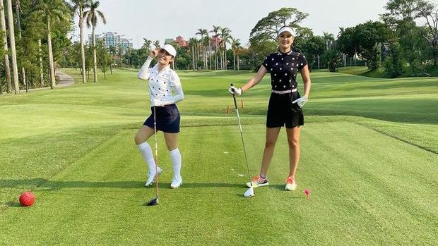 Luna Maya & Ayu Dewi